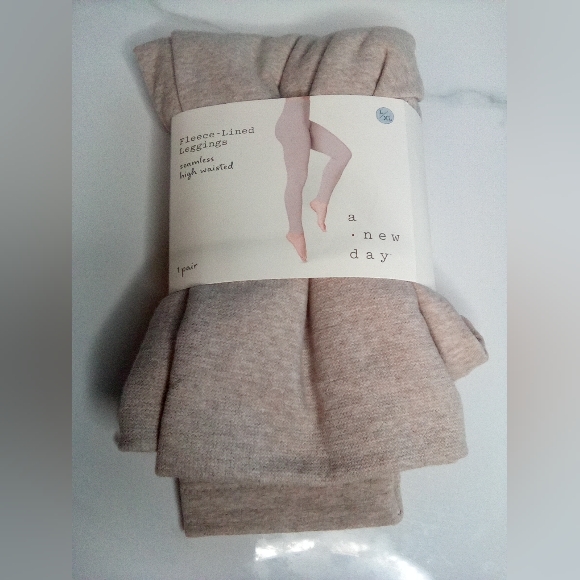 A New Day Women's Fleece Lined Aseamless High Waisted Leggings, Sz.L/XL - Picture 1 of 7